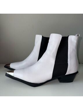 White Ankle Boots w/ Black Elastic & Silver Cap Toe – Size 9
